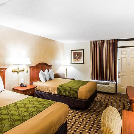 Econo Lodge Midtown Savannah Zewnętrze zdjęcie