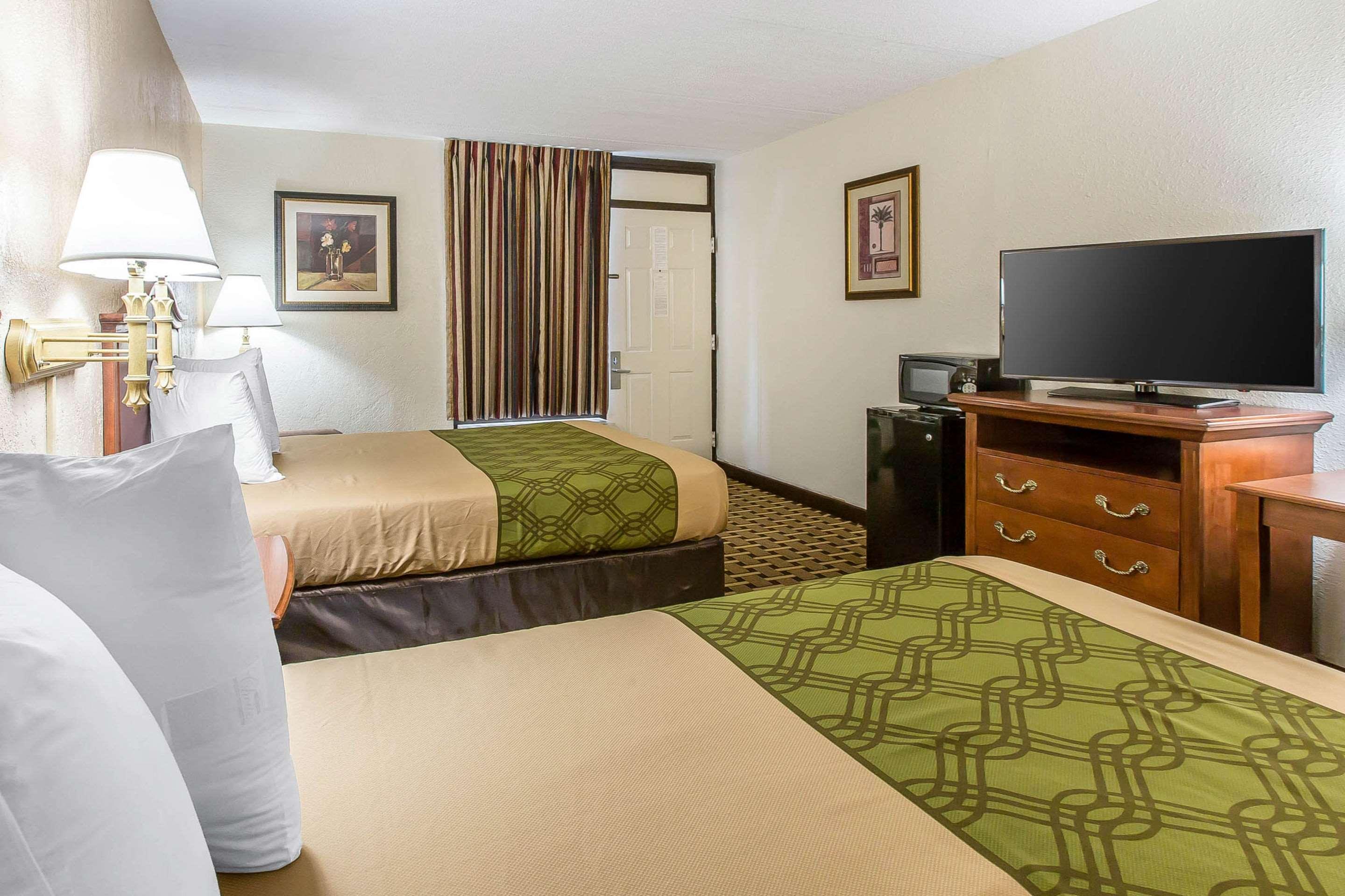 Econo Lodge Midtown Savannah Zewnętrze zdjęcie