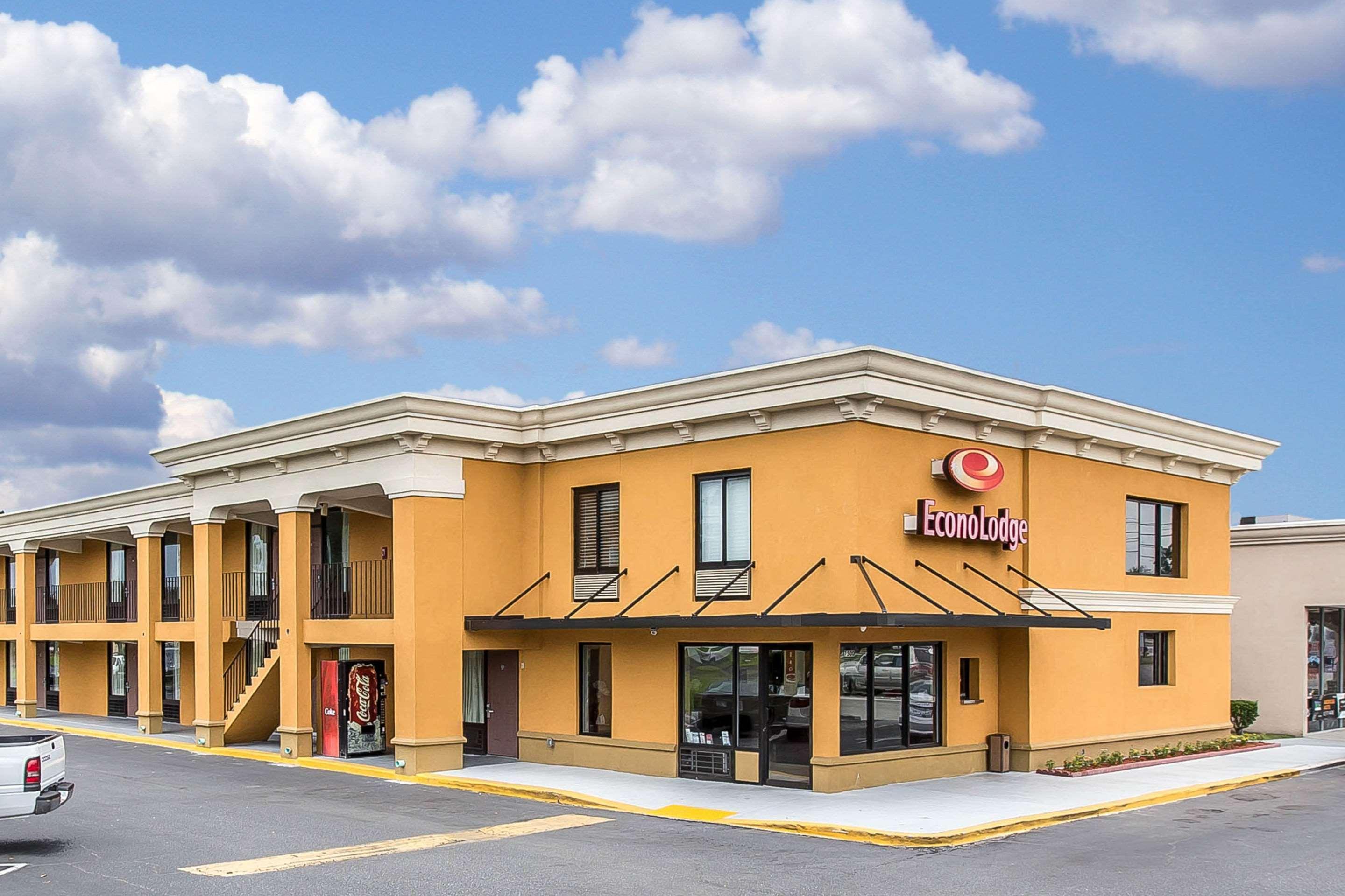 Econo Lodge Midtown Savannah Zewnętrze zdjęcie