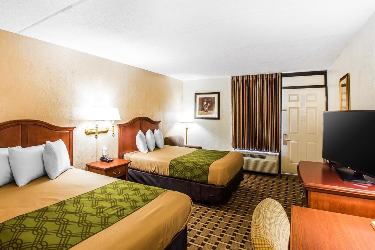 Econo Lodge Midtown Savannah Zewnętrze zdjęcie